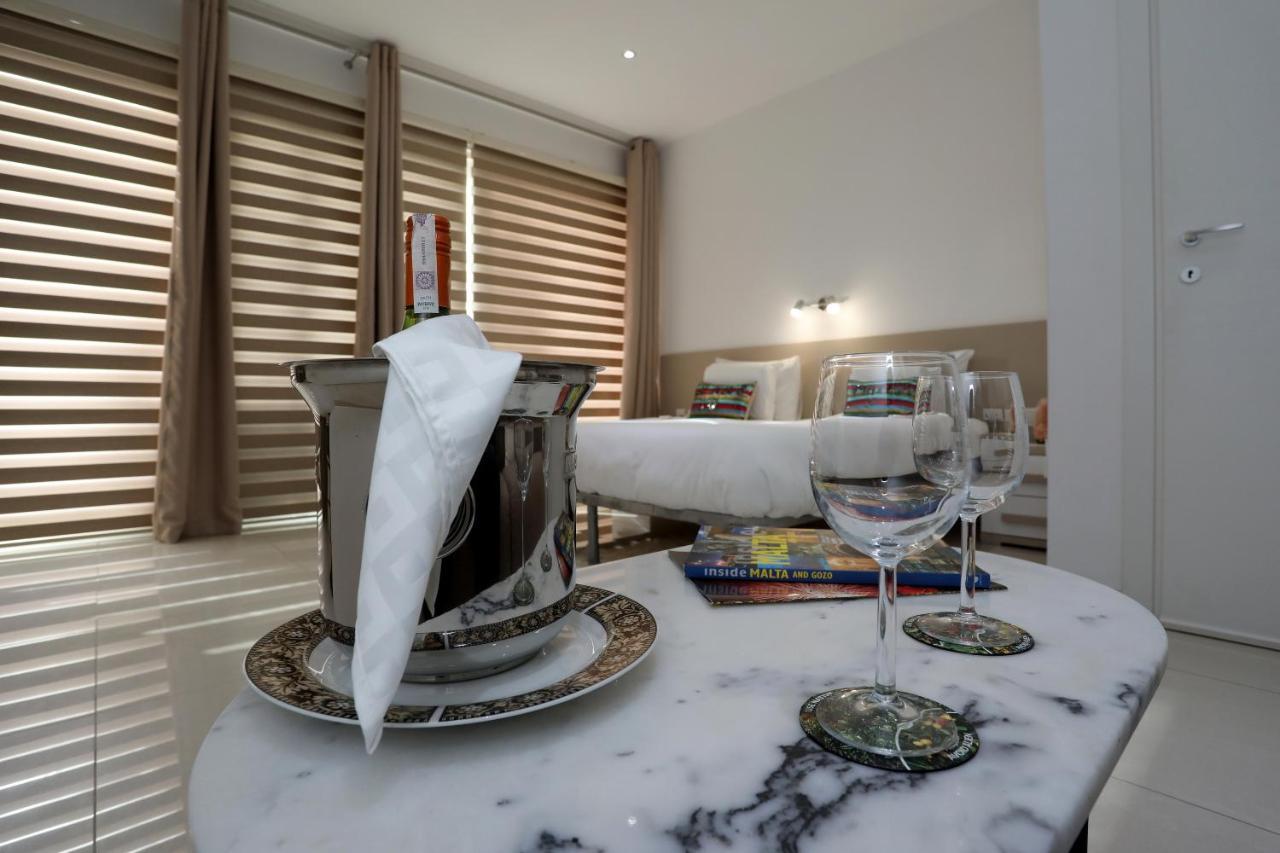 Escape To St Julians Bed & Breakfast Saint Julian's ภายนอก รูปภาพ